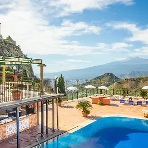 Sonia 4*, Taormina Italia